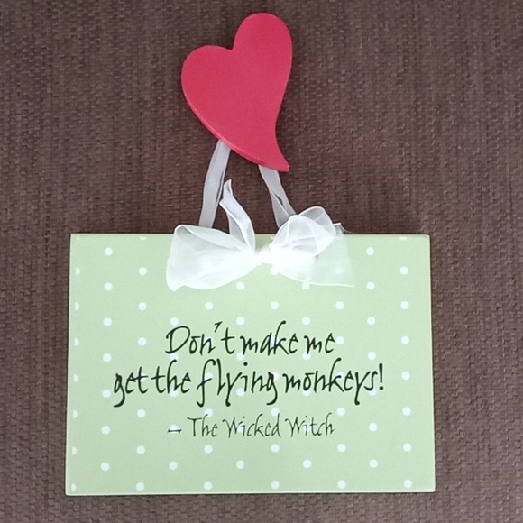 Wicked Witch Flying Monkey Sign - Picture 1 of 5